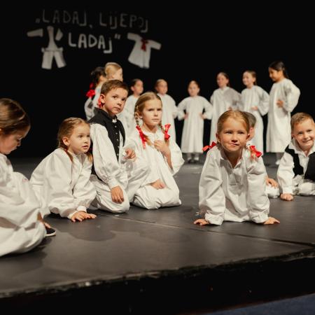 Ladaj Lijepo Ladaj 10